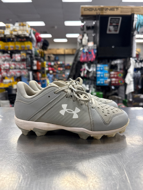 Vist Large View of Product Image Which is Used Under Armour LEADOFF BB/SB Cleats Grey Junior 03.5