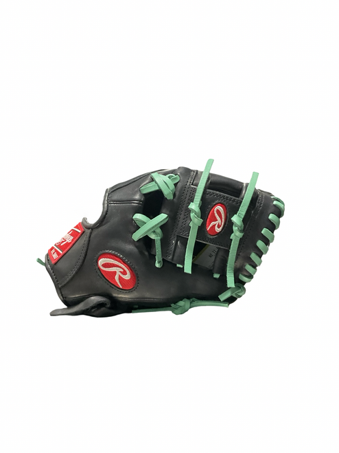 Vist Large View of Product Image Which is Used Rawlings R9 BASEBALL GLOVE BB/SB Glove RH Throw Black 11"