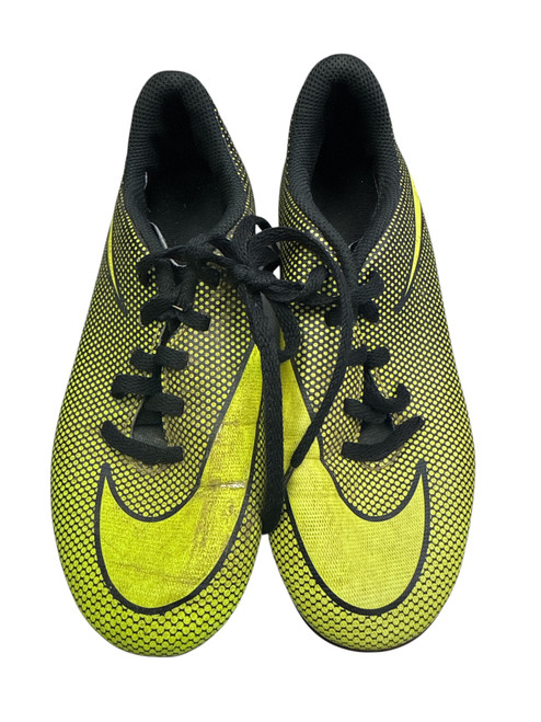 Vist Large View of Product Image Which is Used Nike NEON YELLOW Soccer Cleats Yellow Junior 01