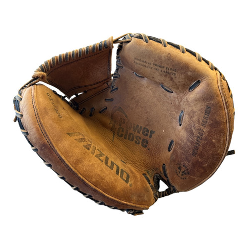 Vist Large View of Product Image Which is Used Mizuno PROSPECT BB/SB Catchers RH Throw Brown 32"