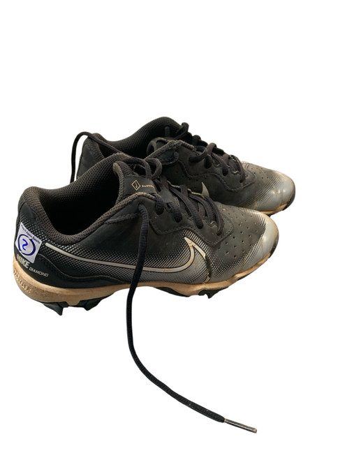 Vist Large View of Product Image Which is Used Nike SZ 2 DIAMOND BLACK CLEATS BB/SB Cleats Black Junior 02