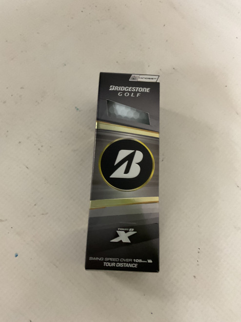 Vist Large View of Product Image Which is Used Bridgestone TOUR B X 3 Ball - Golf Ball Sleeve