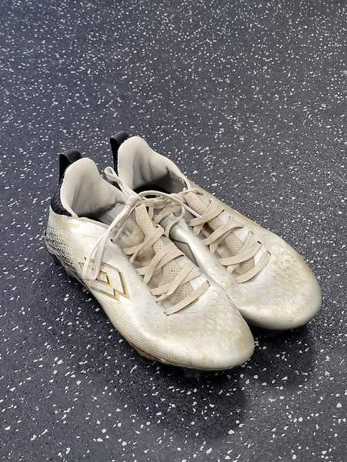 Vist Large View of Product Image Which is Used Lotto Soccer Cleats Grey Junior 01.5