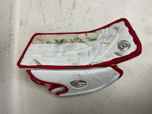 Vist Large View of Product Image Which is Used Vaughn 7500 V3 Senior Goalie Blocker White And Red