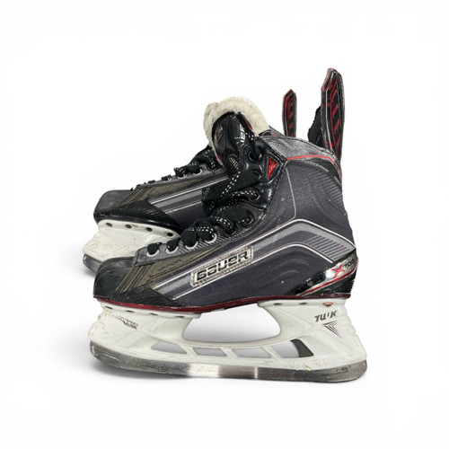 Vist Large View of Product Image Which is Used Bauer VAPOR X700 Senior Hockey Skate Senior 6