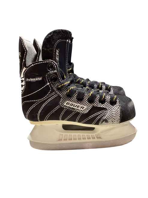 Vist Large View of Product Image Which is Used Bauer PROFESSIONAL Youth Hockey Skate Youth 11.0