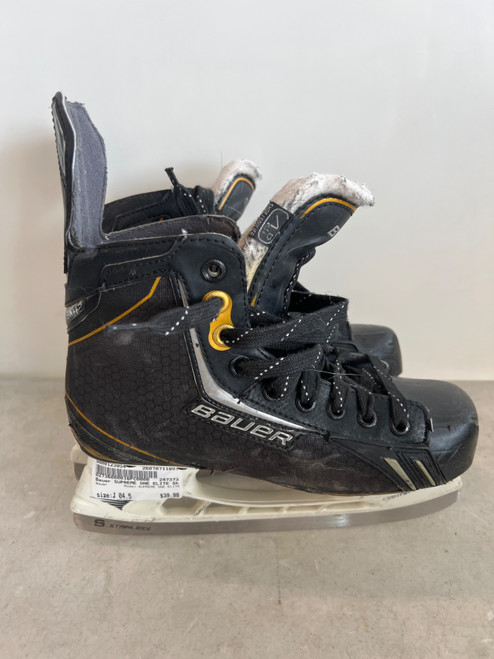 Vist Large View of Product Image Which is Used Bauer SUPREME ONE ELITE Junior Hockey Skate Junior 04.5