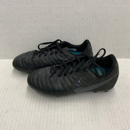 Vist Large View of Product Image Which is Used Nike Soccer Cleats Black Junior 05.5