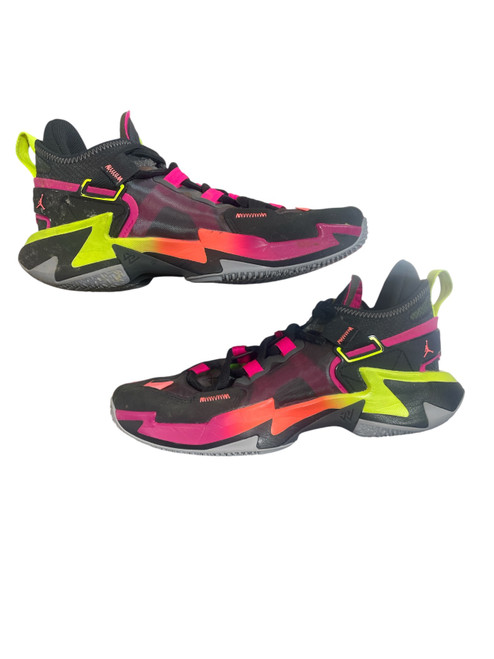 Vist Large View of Product Image Which is Used Jordan Basketball Shoes M Black And Pink Senior 6.5