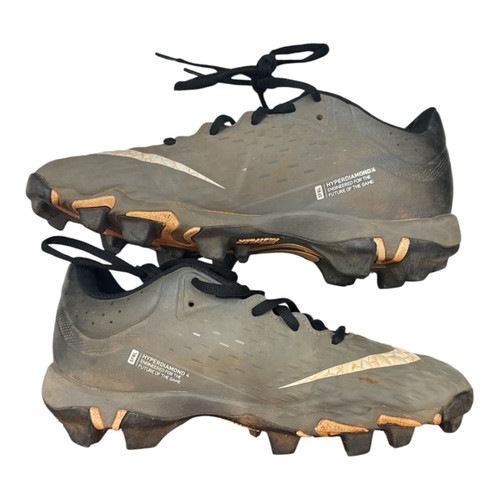 Vist Large View of Product Image Which is Used Nike NIKE DIAMOND CLETAS BB/SB Cleats Grey Youth 08.0