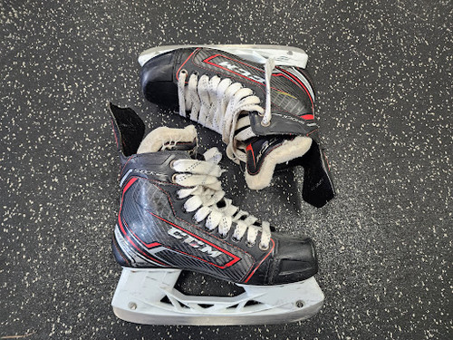 Vist Large View of Product Image Which is Used CCM JETSPEED Hockey Skate size 6.5 Senior Shoe size 08 
