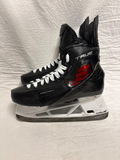 Vist Large View of Product Image Which is Used True PRO CUSTOM Senior Hockey Skate Senior 8