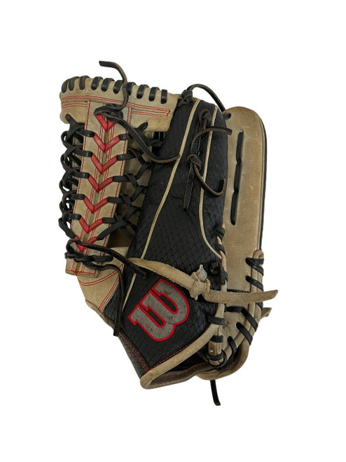 Vist Large View of Product Image Which is Used Wilson A2000 PF92 12.25" RH Throw Black Baseball Glove