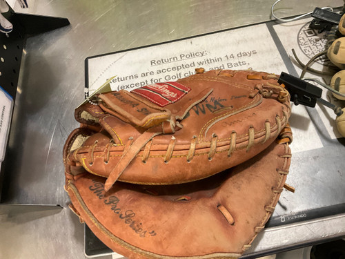 Vist Large View of Product Image Which is Used Rawlings C 100-LT PRO BB/SB Catchers RH Throw Brown 32 1/2"