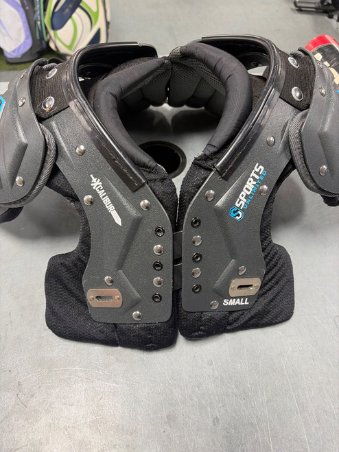 Vist Large View of Product Image Which is Used SPORTS UNLIMITED XCALIBER FB Shoulder Pads None SM