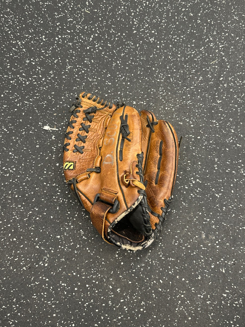 Vist Large View of Product Image Which is Used Mizuno MAX FLEX BB/SB Glove RH Throw Brown 13"