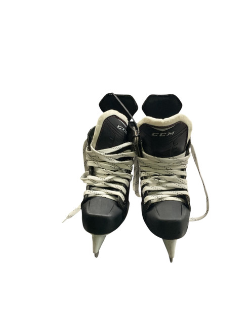 Vist Large View of Product Image Which is Used CCM JETSPEED 250 Youth Hockey Skate Youth 06.0