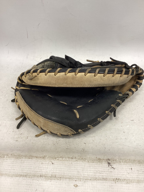 Vist Large View of Product Image Which is Used Rawlings GG ELITE BB/SB Catchers RH Throw Black 32 1/2"