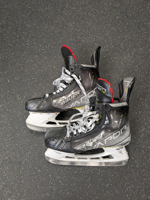 Vist Large View of Product Image Which is Used Bauer HYPERLITE Senior Hockey Skate Senior 8
