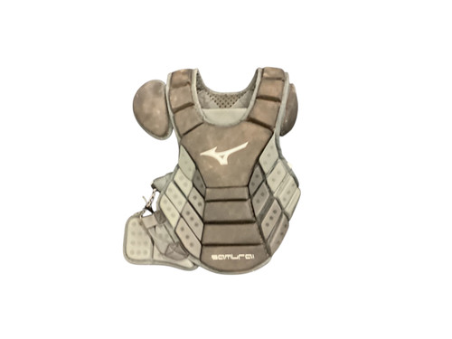 Vist Large View of Product Image Which is Used Mizuno CHEST PROTECTOR Catchers Chest Protector Black Youth
