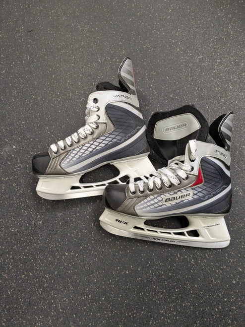 Vist Large View of Product Image Which is Used Bauer VAPOR SPEED Senior Hockey Skate Senior 9