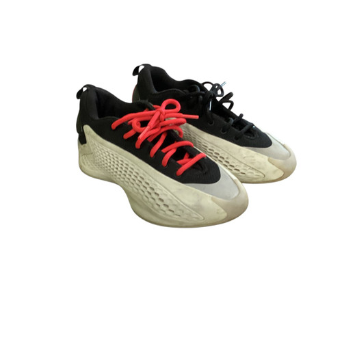 Vist Large View of Product Image Which is Used Adidas Basketball Shoes Y Black Junior 04