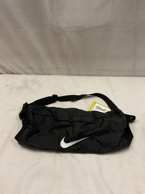 Vist Large View of Product Image Which is Used Nike Football Accessory