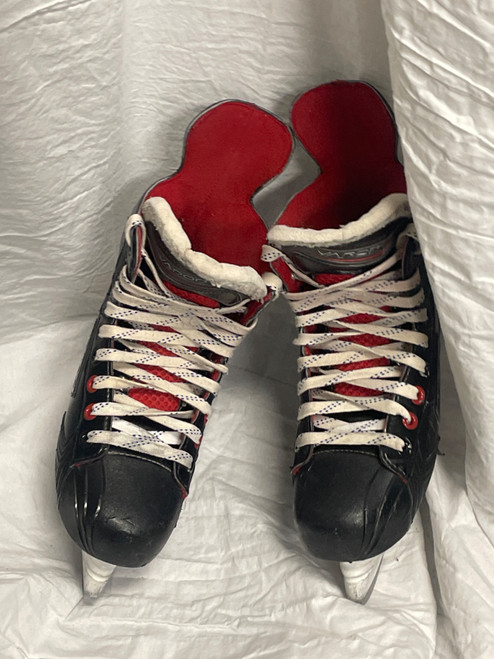 Vist Large View of Product Image Which is Used Bauer VAPOR X500 SKATES Intermediate Hockey Skate Intermediate 4.0