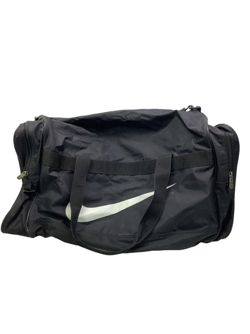 Vist Large View of Product Image Which is Used Nike Medium Equipment Bag