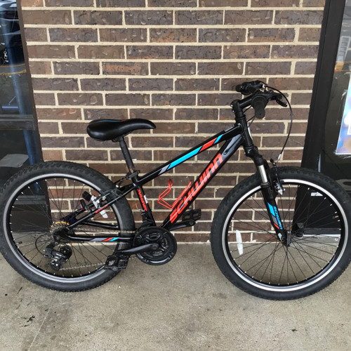 Vist Large View of Product Image Which is Used Schwinn THRASHER 24 7 SPEED BOYS MOUNTAIN BIKE Mountain Bike Boys Black 24"