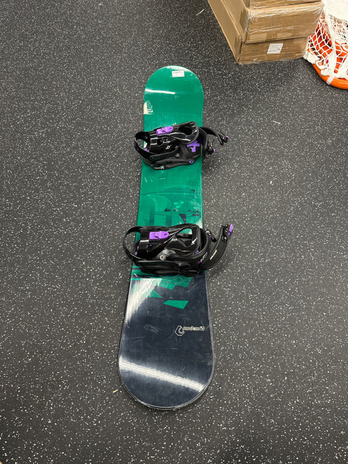 Vist Large View of Product Image Which is Used Liquid MODEM Womens Board/Bindings Green 149 cm