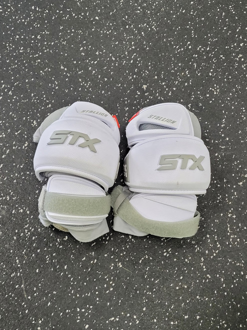 Vist Large View of Product Image Which is Used STX STALLION 1K Lacrosse Arm Pads/Guards White LG