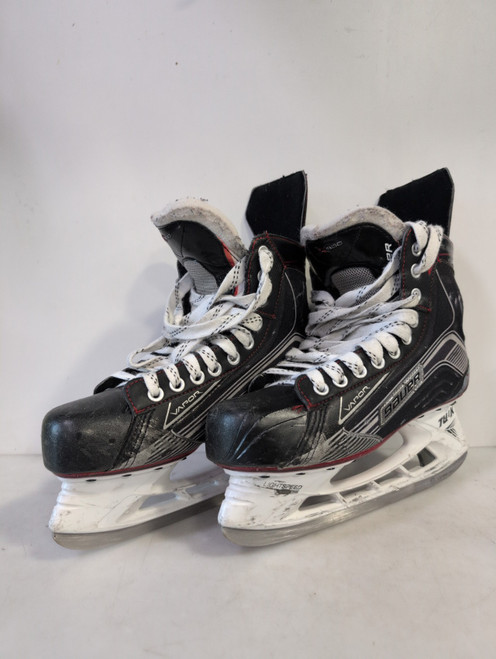 Vist Large View of Product Image Which is Used Bauer VAP X500 Senior Hockey Skate Senior 7.5