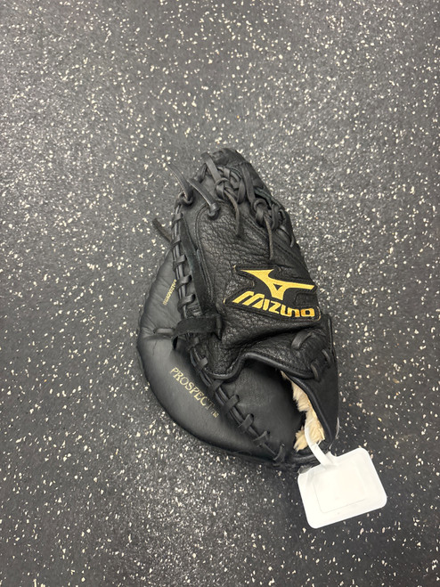 Vist Large View of Product Image Which is Used Mizuno GXC 112 BB/SB Catchers LH Throw Black 31 1/2"