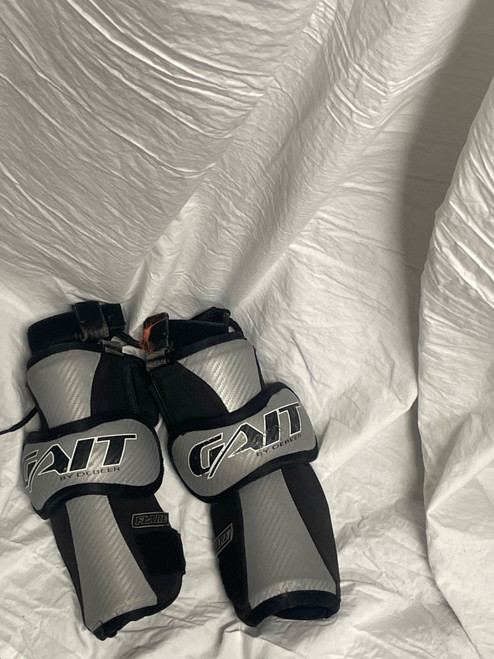 Vist Large View of Product Image Which is Used DeBeer GAIT FLARE Lacrosse Arm Pads/Guards Black SM
