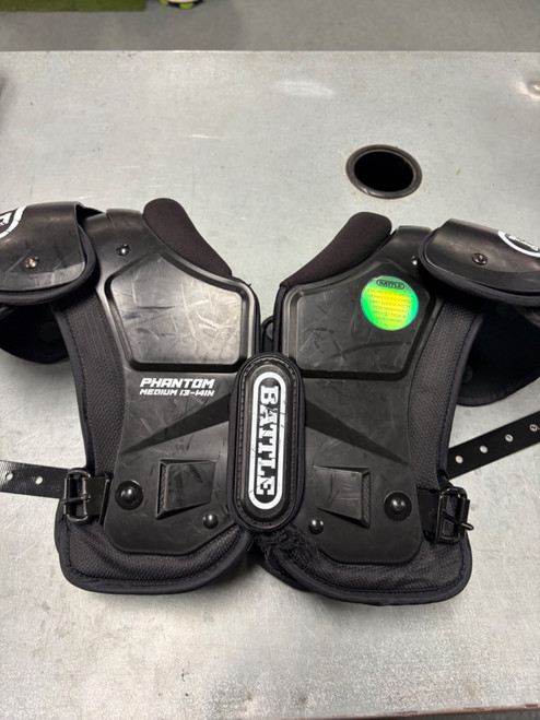 Vist Large View of Product Image Which is Used Battle Sports PHANTOM FB Shoulder Pads None MD