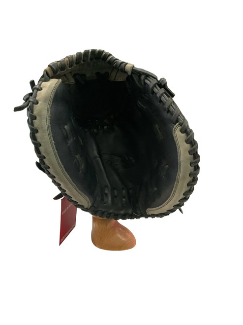 Vist Large View of Product Image Which is Used, Easton, SYNERGY, baseball, softball, Catchers, right hand, Throw, Black, 30"
