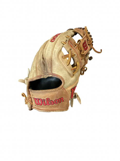 Vist Large View of Product Image Which is Used Wilson A2000 BB/SB Glove RH Throw Tan 11 1/2"