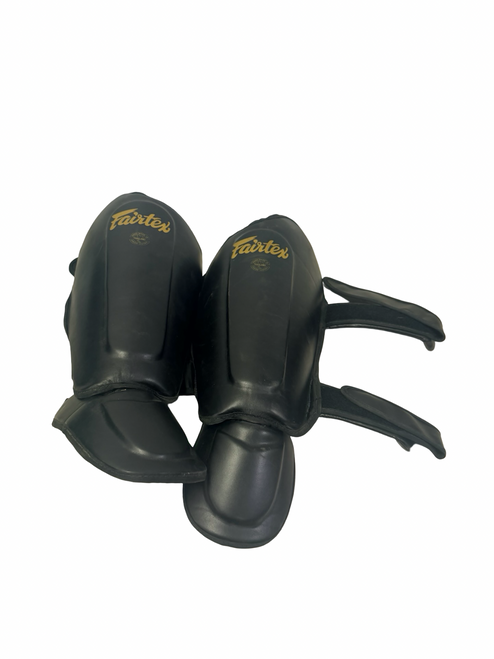 Vist Large View of Product Image Which is Used FAIRTEX Martial Arts Leg Pads Black MD