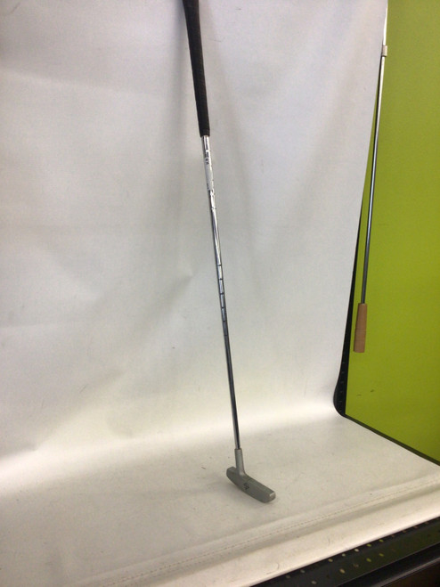 Vist Large View of Product Image Which is Used PUTTER Mens Putter RH