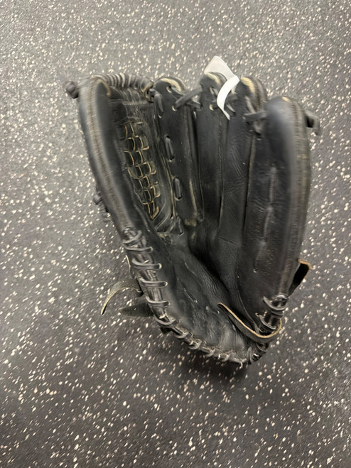 Vist Large View of Product Image Which is Used Rawlings RBG10E BB/SB Glove RH Throw Black 13"