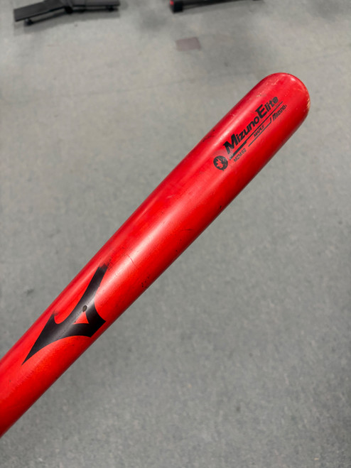 Vist Large View of Product Image Which is Used Mizuno ELITE MAPLE BB/SB Wood Bat 32"