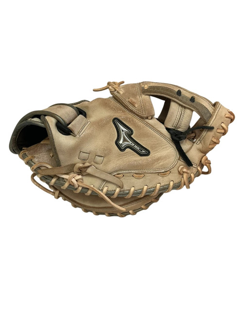 Vist Large View of Product Image Which is Used Mizuno MVP Select 34" RH Throw Softball Catchers Glove
