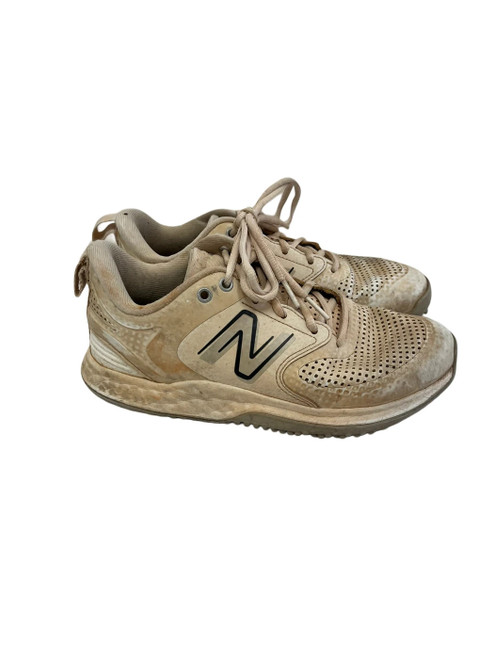 Vist Large View of Product Image Which is Used New Balance Velo Womens 6 Softball Turf Shoes White