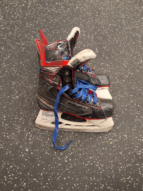 Vist Large View of Product Image Which is Used Bauer VAPOR X2.7 Junior Hockey Skate Junior 01