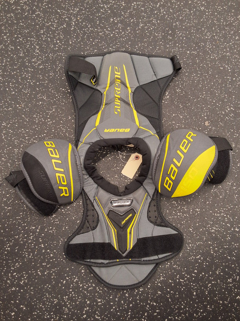 Vist Large View of Product Image Which is Used Bauer SUPREME S150 Junior Shoulder Pads SM