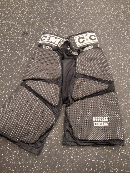 Vist Large View of Product Image Which is Used CCM ROLLER HOCKEY PANT Senior Pant Black XL