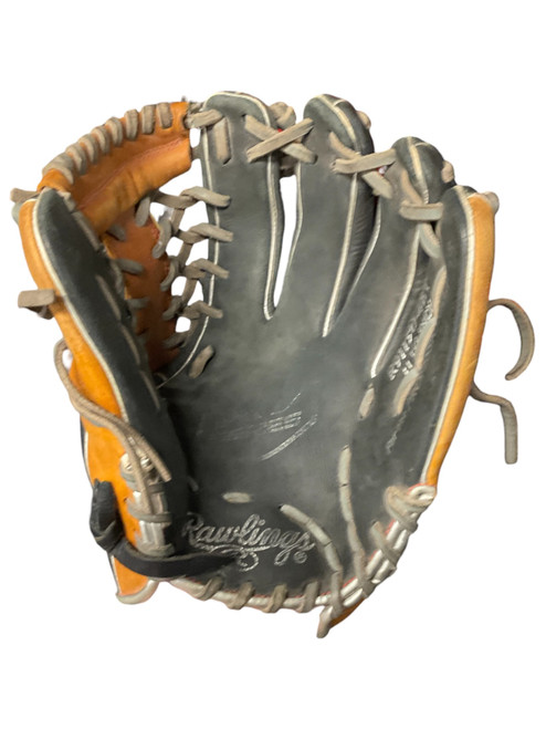 Vist Large View of Product Image Which is Used Rawlings RAWLINGS R9 SERIES 11.5 IN RHT GLOVE BB/SB Glove RH Throw Black 11 1/2"