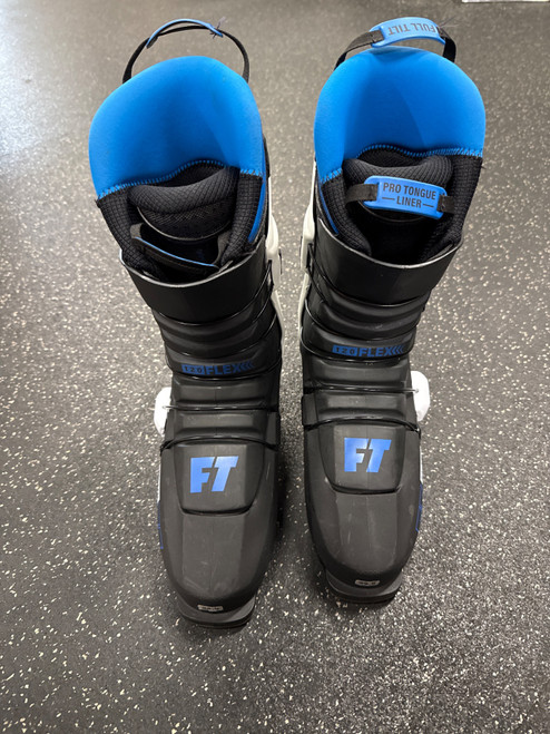Vist Large View of Product Image Which is Used Full Tilt FIRST CHAIR 120 BOOTS Mens DH Ski Boot Black 295 MP - M11.5