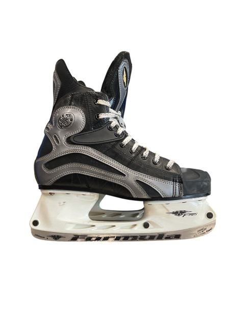 Vist Large View of Product Image Which is Used Maverik FLY Senior Hockey Skate Senior 9.5